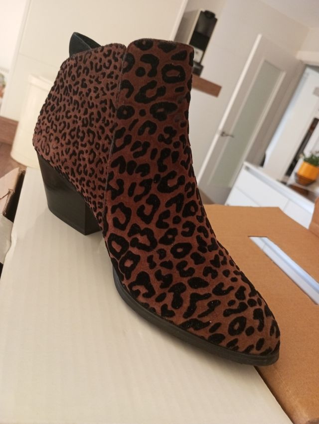 Botines alta calidad leopardo38,5por 20 euros