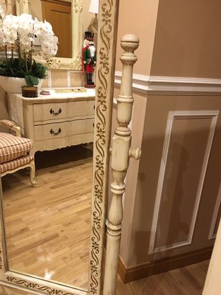 ESPEJO DE MADERA DE PIE