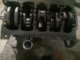 T4 bloque motor y cigueñal