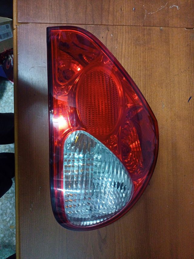 Piloto trasero derecho jaguar xtype