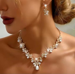 Conjunto de Tiara con Circonitas Brillantes dorado
