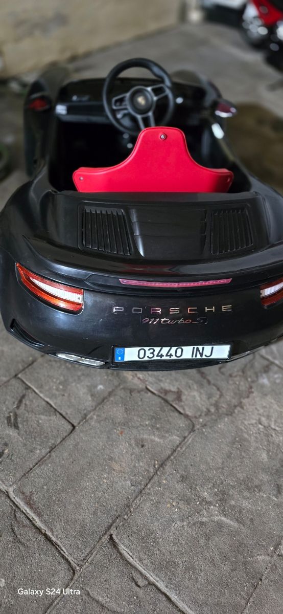 Injusa - Porsche 911 Turbo S Negro 12V