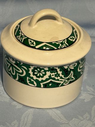 Set piatti in ceramica e vassoio