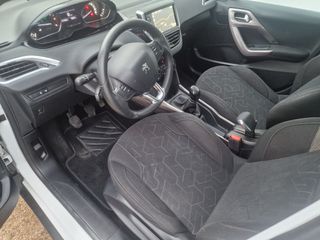 Peugeot 2008 2015