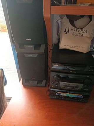 Reproductor música cassette y CD marca samsung