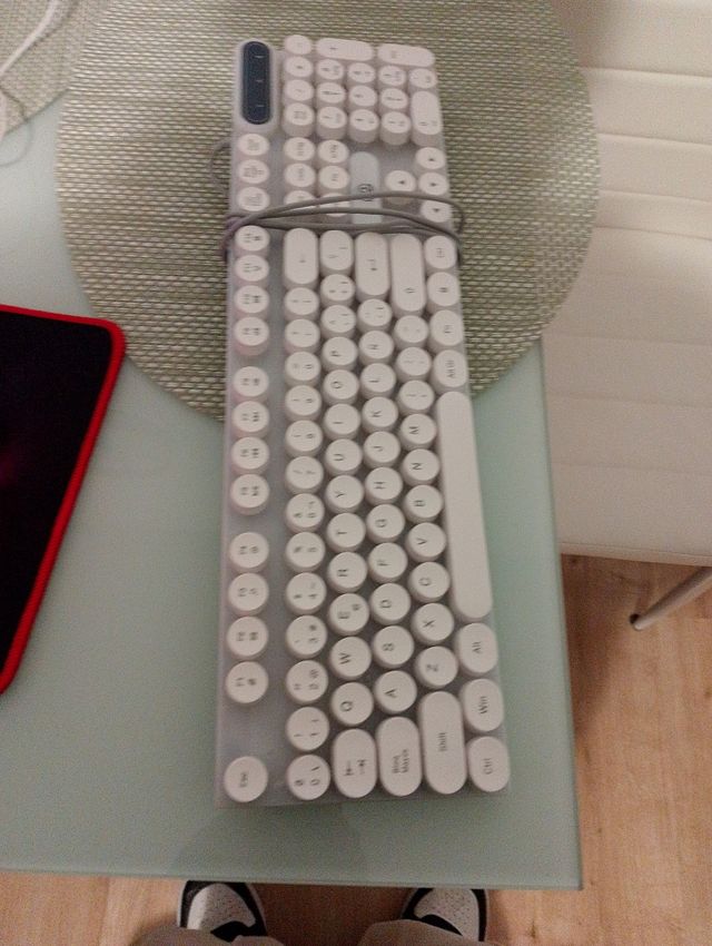 Teclado gaming con luzes y con usb