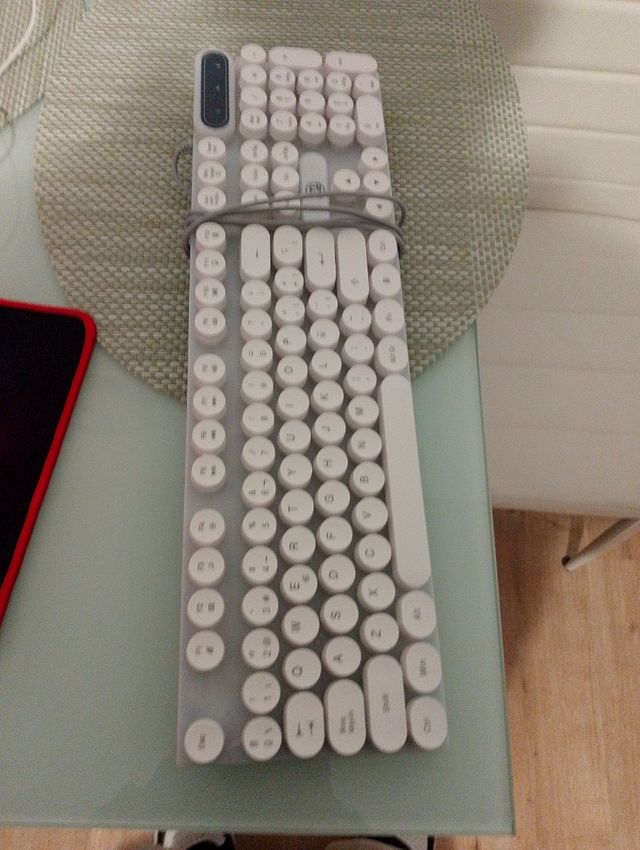 Teclado gaming con luzes y con usb