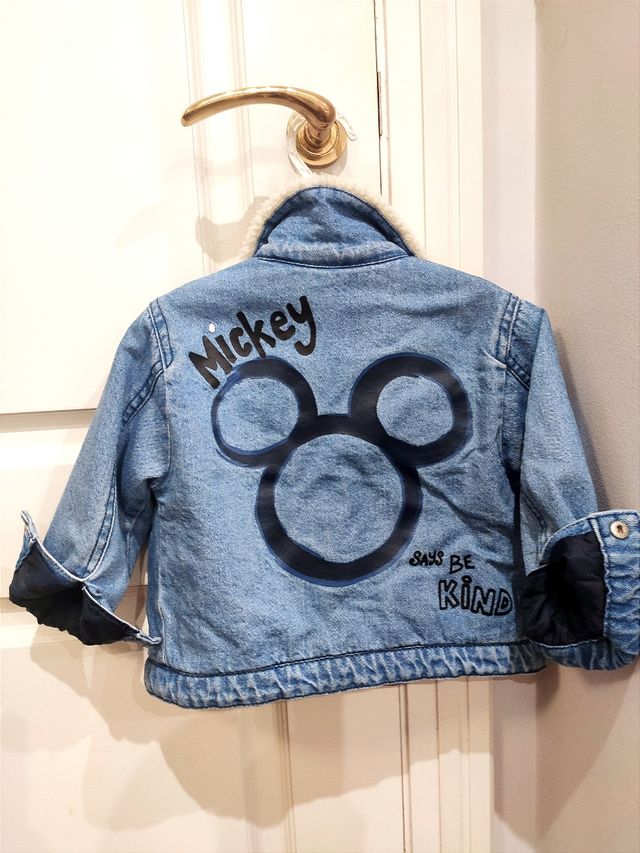 Cazadora Disney zara18 meses