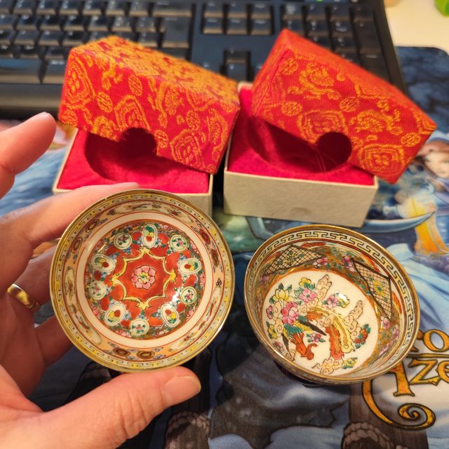 2 piccole tazzine da liquore cinesi vintage