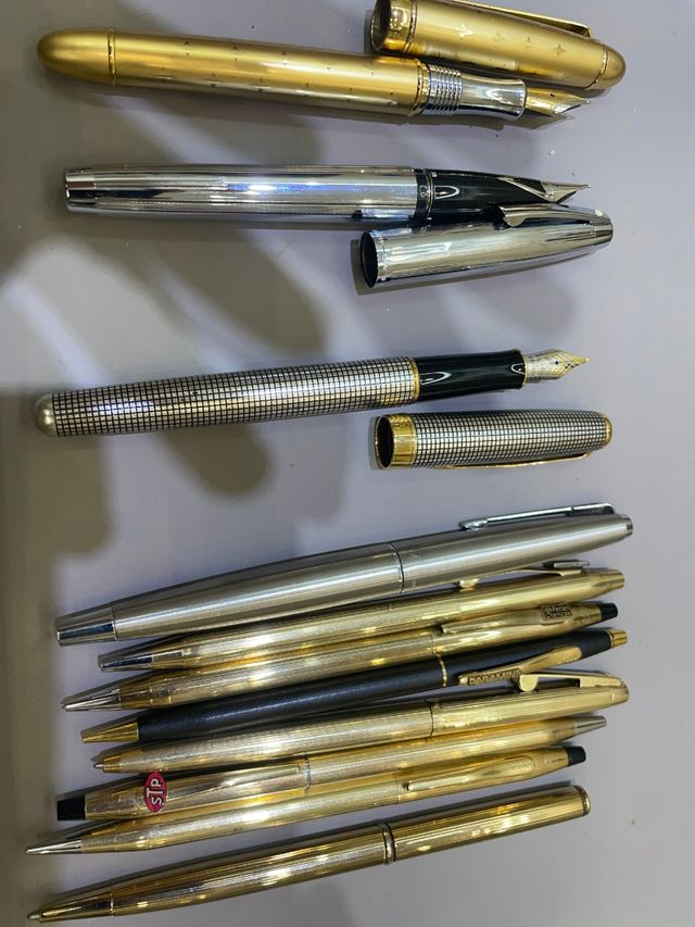 Lote plumas y bolígrafos