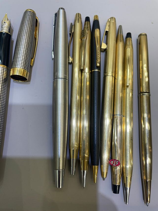 Lote plumas y bolígrafos