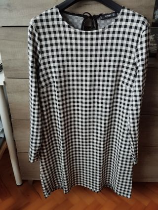 Vestido de cuadros tipo vichi