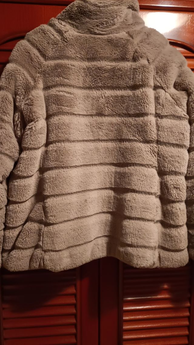 Chaquetón pelo corto, reversible 