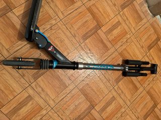Patinete scooter azul