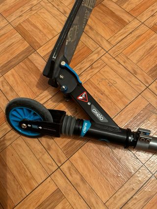 Patinete scooter azul