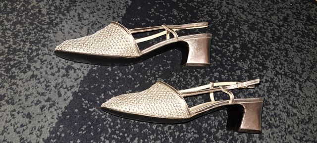 Sandalo argento tg 36 mai usato