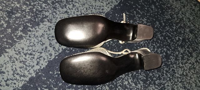 Sandalo argento tg 36 mai usato