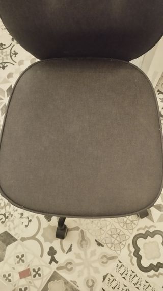 Silla de escritorio con ruedas