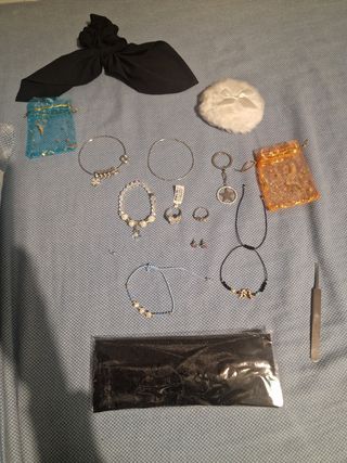 Set gioielli bigiotteria e accessori