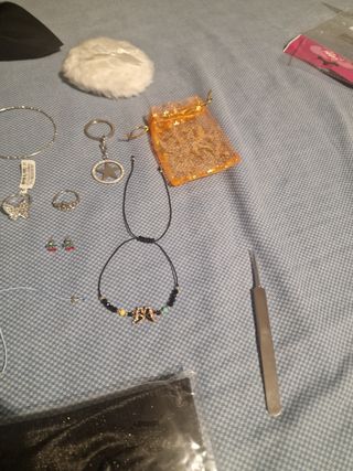 Set gioielli bigiotteria e accessori