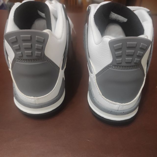 Sneakers unisex nuove mai usate