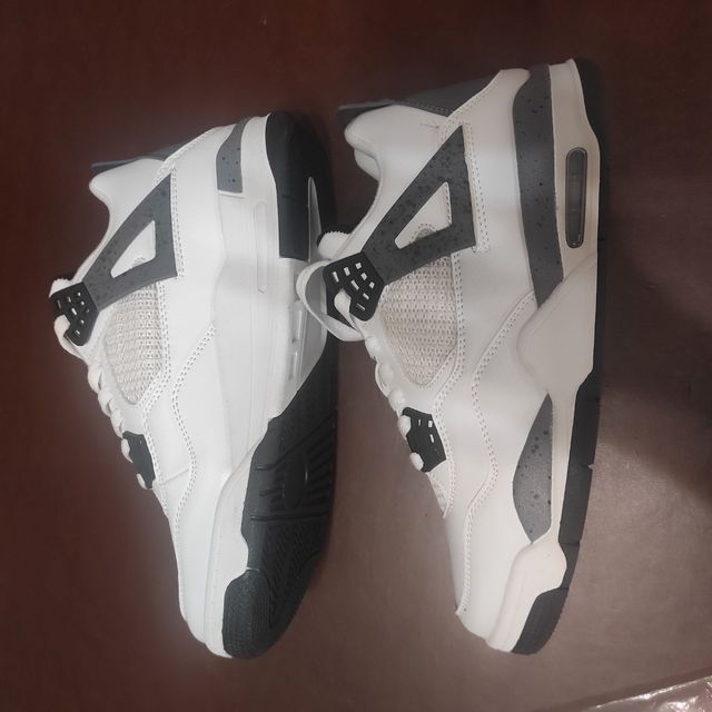 Sneakers unisex nuove mai usate