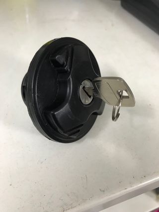 Tappo per serbatoio auto