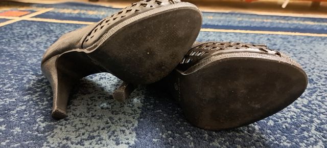 Scarpa nera tacco 9 tg 36