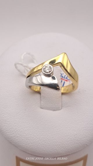 Anillo oro 18k con diamante 