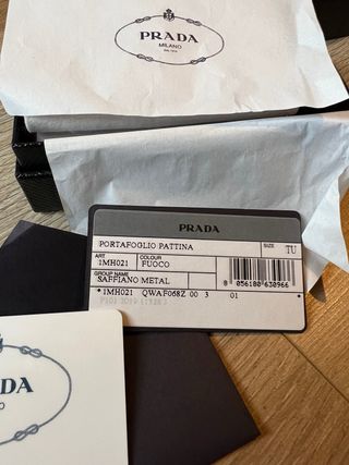 Portafogli rosso in pelle Prada