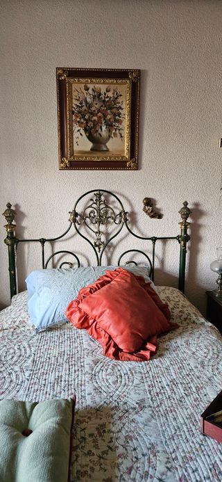 Cabecero antiguo