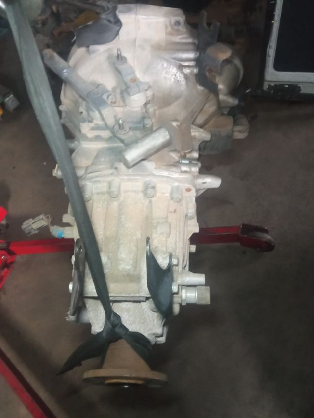 Caja cambio Nissan atleon 6s380