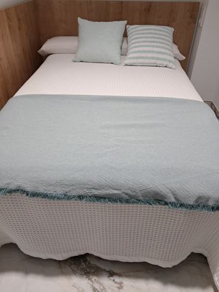 Colcha o pie de cama