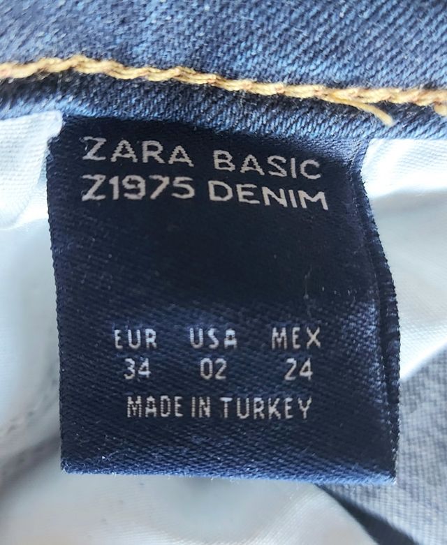 Vaqueros rotos de Zara talla XS