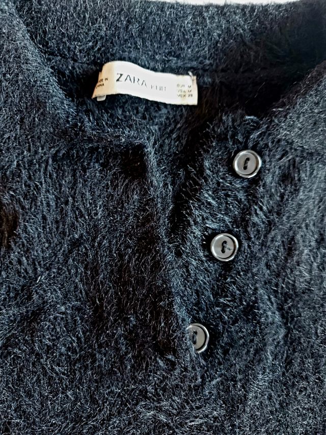 Jersey con botones en el cuello 