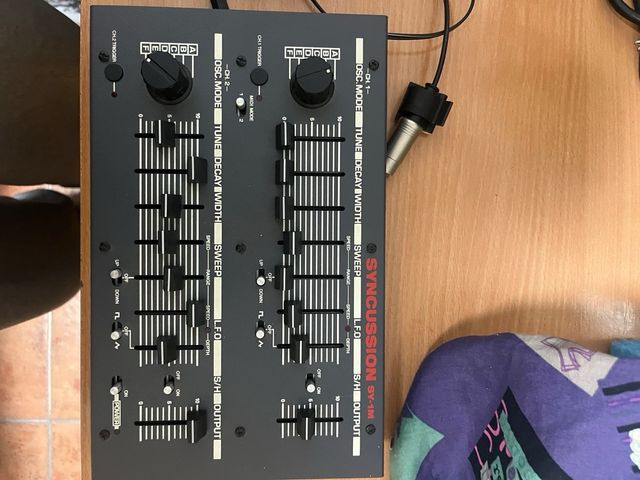 sintetizador Syncussion sy-1m psyco