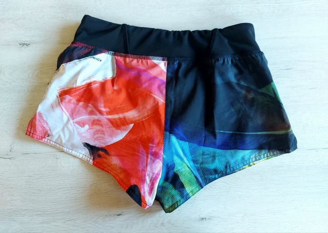 Pantalón corto Reebok talla XS 