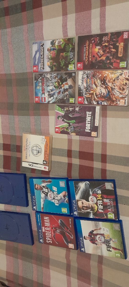 Fundas juegos ps4, nintendo switch y nds Sin juego