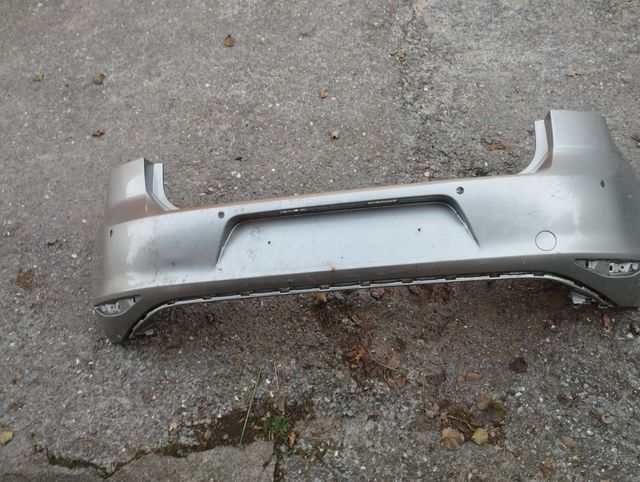 Defensa trasera original Golf 7.5