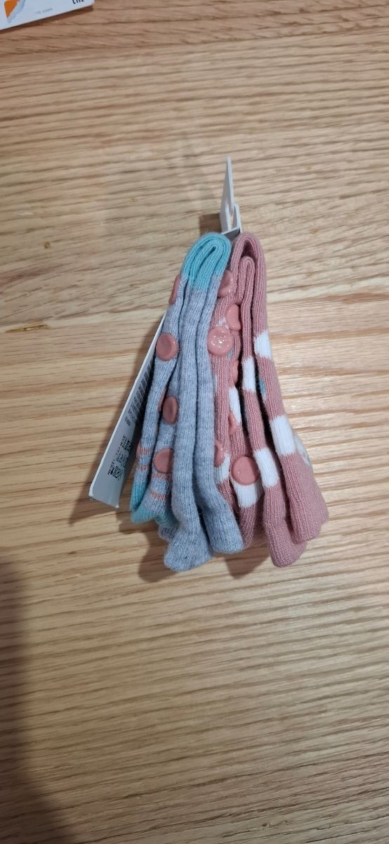 Due paia di calzini antiscivolo