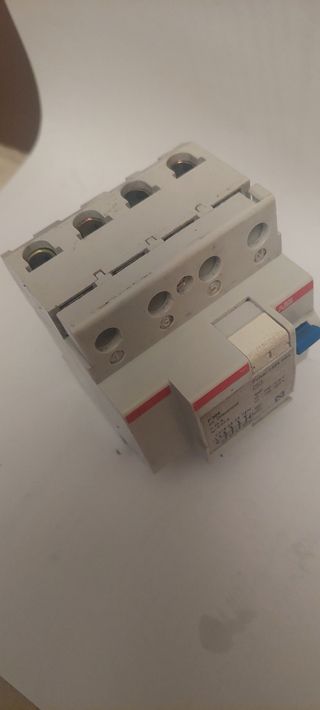 Automatico diferencial 4p ABB