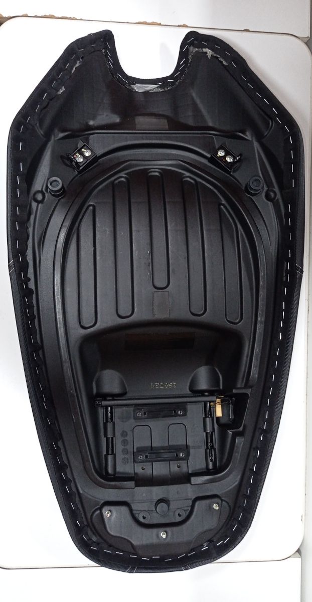 Asíento Kymco AK 550