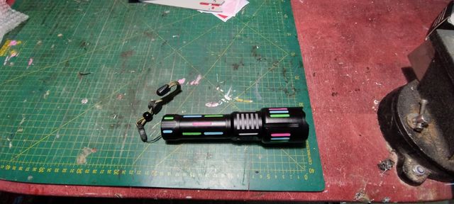 Linterna de alta potencia led blanco, y duración