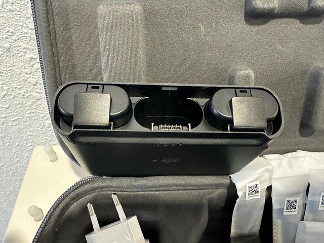 Estuche de DRON COMPLETO sin dron