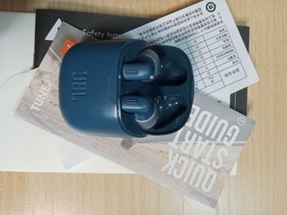 JBL tune 225