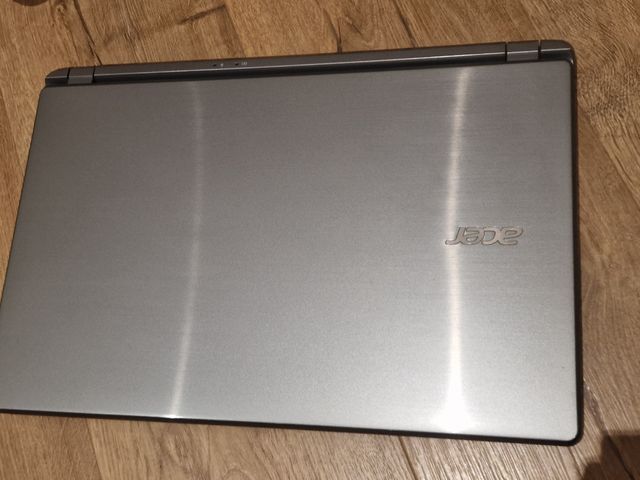 Ultrabook Acer Aspire Intel i5 12Gb y 250. Nvidia