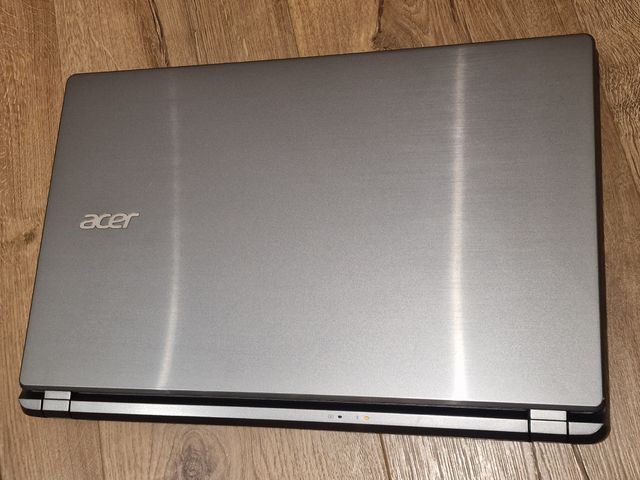 Ultrabook Acer Aspire Intel i5 12Gb y 250. Nvidia
