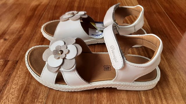 Sandalia Primigi niña con etiqueta. T34