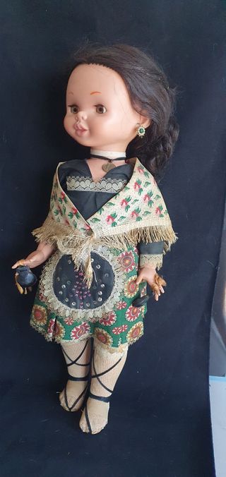 Muñeca corisa años70