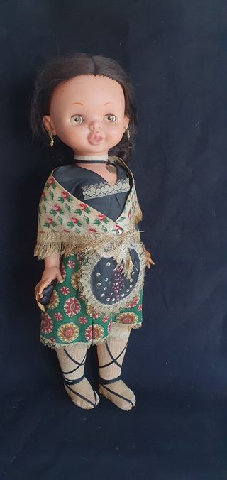 Muñeca corisa años70